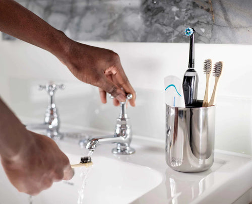 Joseph Joseph EasyStore™ Toothbrush Holder