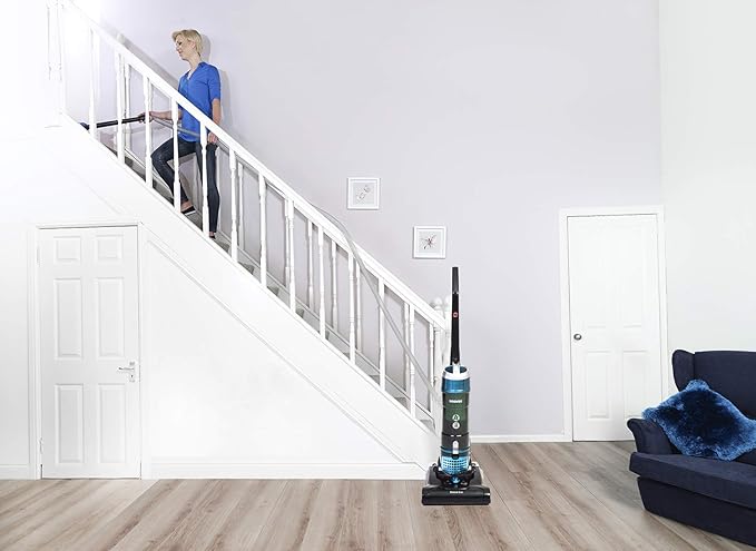 Hoover Upright Vacuum Cleaner, Breeze Evo with Long Reach, Blue